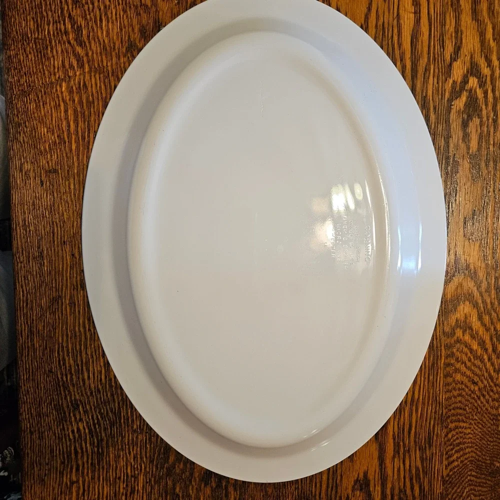 Corning Casual‎ Elegance 16 Inch Oval Serving Platter White Embossed Swirl H16